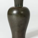 gab_striped_nozzle_vase2