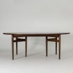 vodder_dining_table